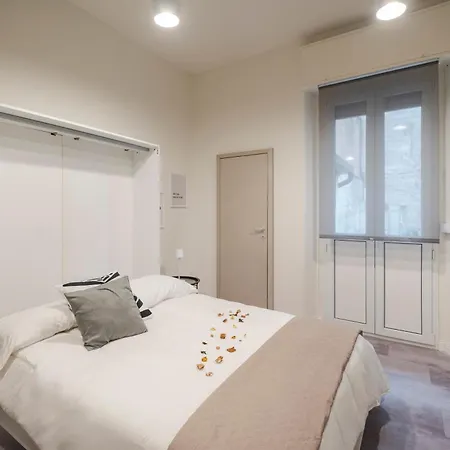 Loreto Prestige - Parking Free & Bulb Gym Oda ve Kahvaltı Milano