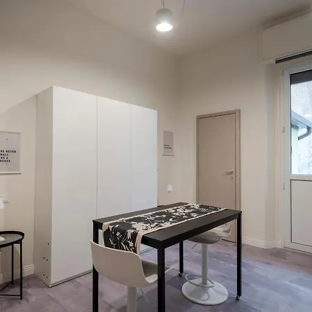 Loreto Prestige - Parking Free & Bulb Gym מילאנו