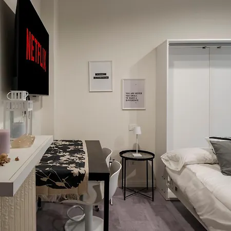 לינה וארוחת בוקר Loreto Prestige - Parking Free & Bulb Gym