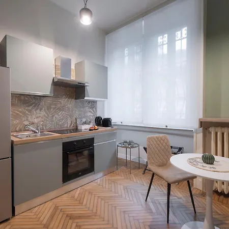 Loreto Prestige - Parking Free & Bulb Gym לינה וארוחת בוקר