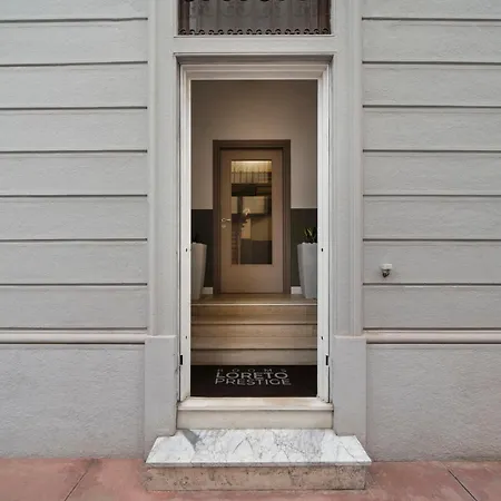 לינה וארוחת בוקר Loreto Prestige - Parking Free & Bulb Gym