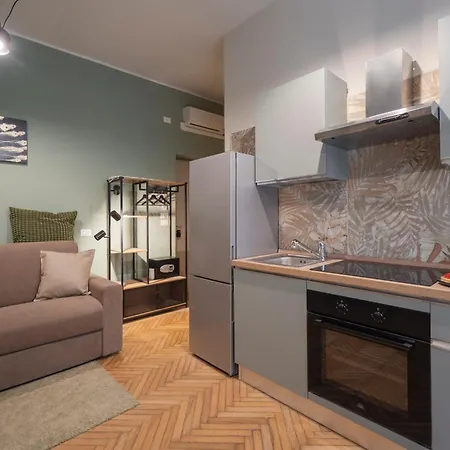 Loreto Prestige - Parking Free & Bulb Gym מילאנו