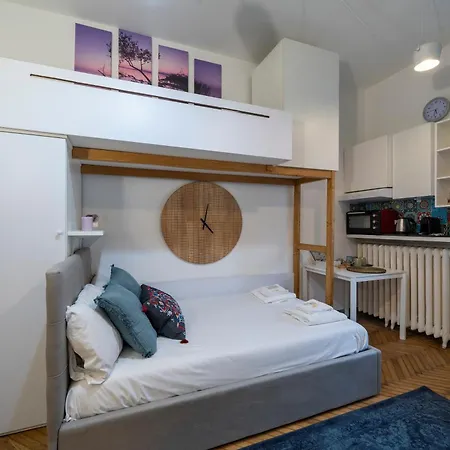 לינה וארוחת בוקר Loreto Prestige - Parking Free & Bulb Gym 4*