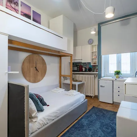 לינה וארוחת בוקר Loreto Prestige - Parking Free & Bulb Gym 4*