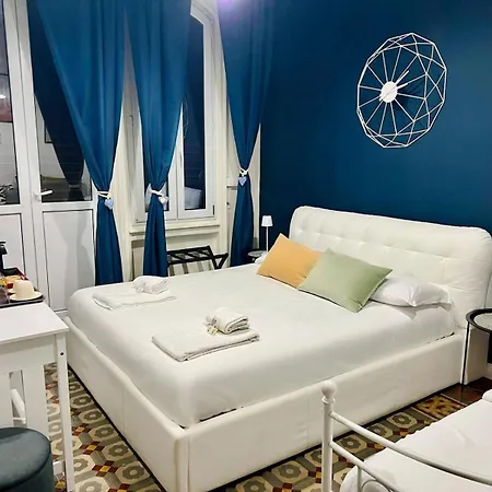 לינה וארוחת בוקר Loreto Prestige - Parking Free & Bulb Gym