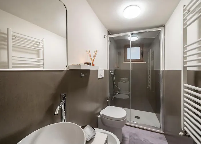 Loreto Prestige - Parking Free & Bulb Gym Bed & Breakfast