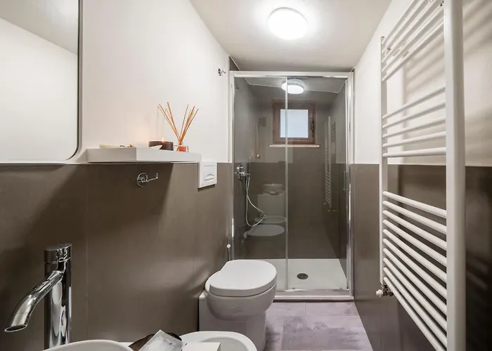 Loreto Prestige - Parking Free & Bulb Gym B&B 밀라노