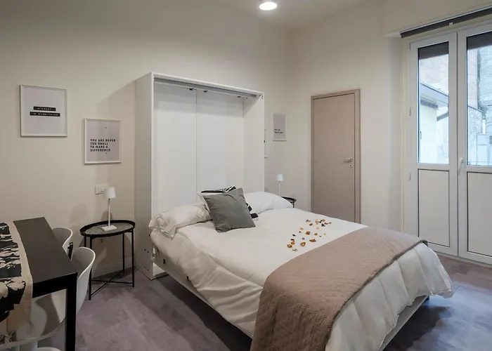 Loreto Prestige - Parking Free & Bulb Gym B&B 밀라노