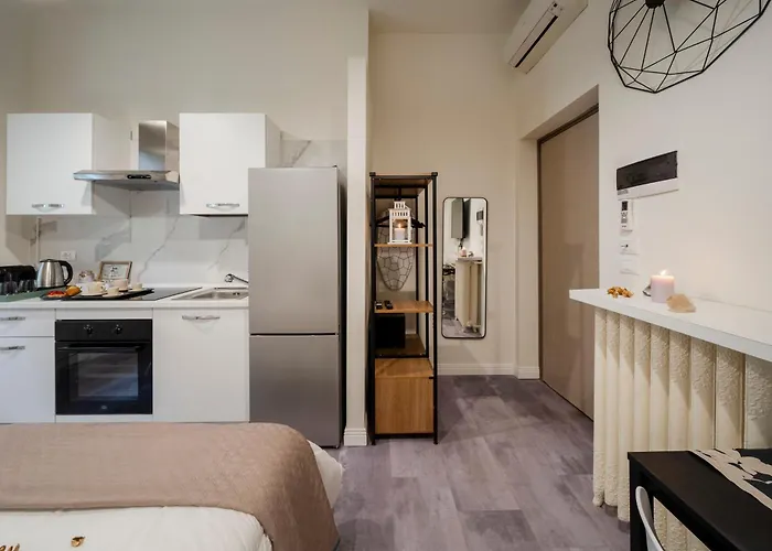 Loreto Prestige - Parking Free & Bulb Gym B&B 4*